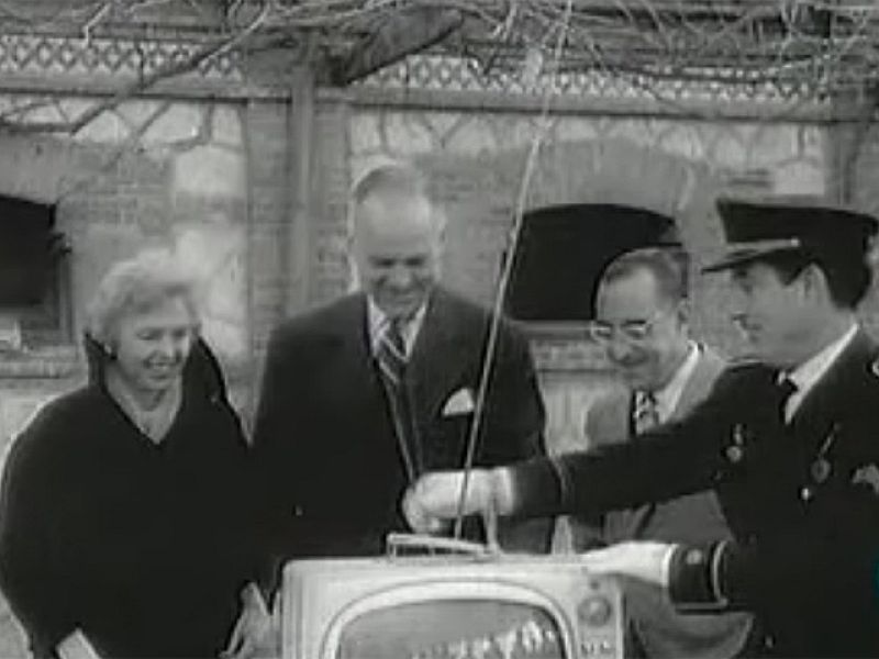 Nace la UHF, la Segunda Cadena