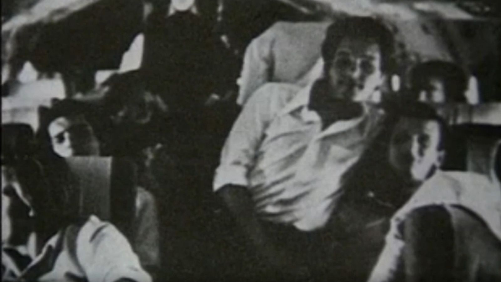 Informe Semanal - Los caníbales de los Andes (Supervivientes del accidente aéreo de los Andes)