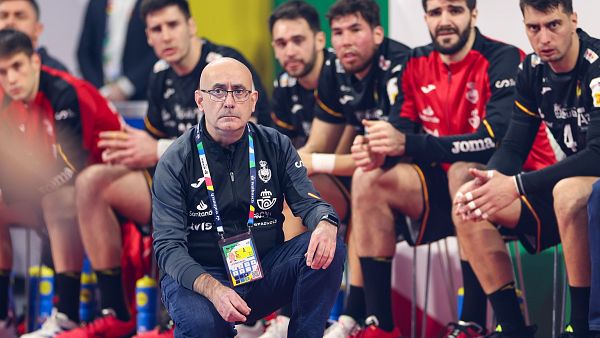 La selecci�n espa�ola masculina de balonmano se juega su clasificaci�n para Par�s 2024 en el Preol�mpico de marzo