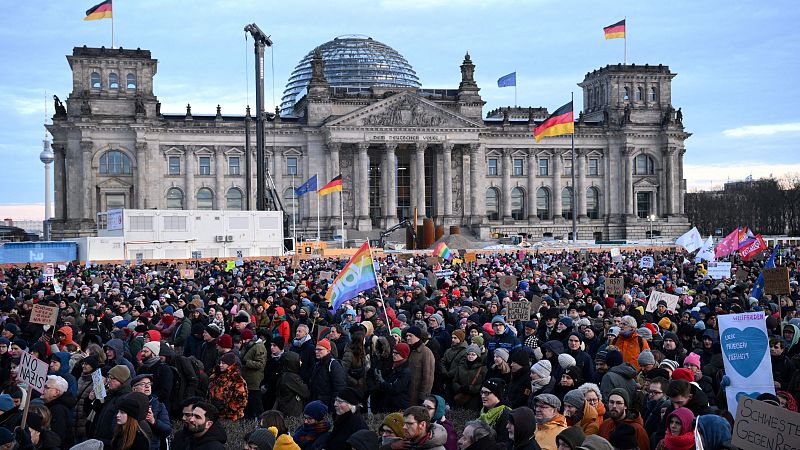 Mas del 200.000 personas protestan contra la ultraderecha en Alemania en el segundo día de manifestaciones