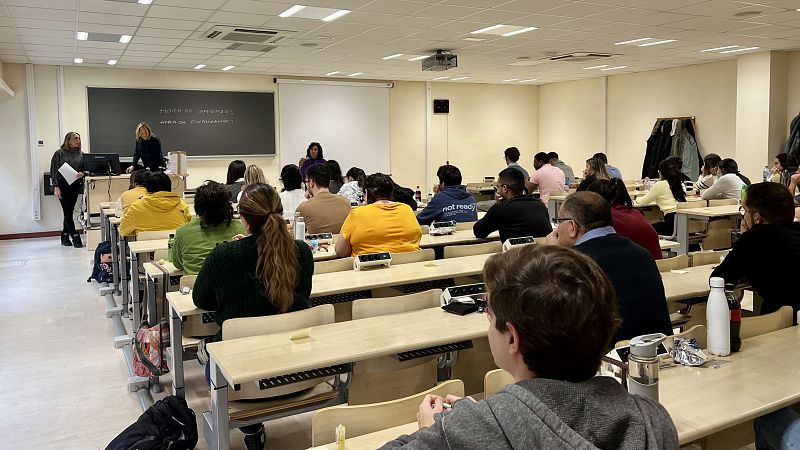 Sanidad pide retirar una pregunta del MIR por ser "una falta de respeto" y "estigmatizante"