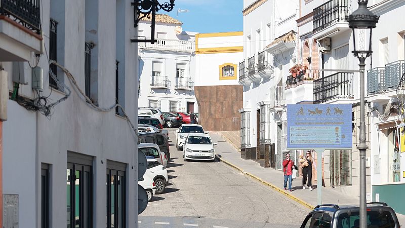 Detenida la madre del joven de 17 años arrestado por su presunta relación con el yihadismo en Montellano, Sevilla