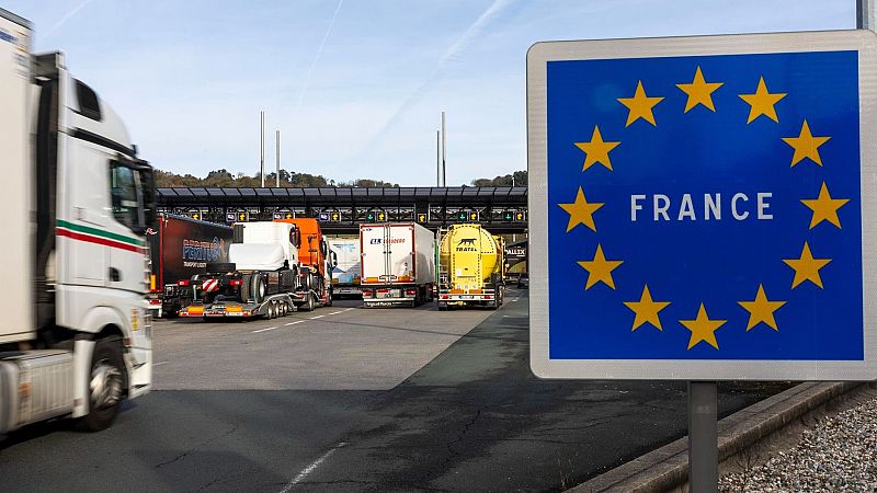 Los transportistas piden al Gobierno que garantice el paso de camiones por Francia