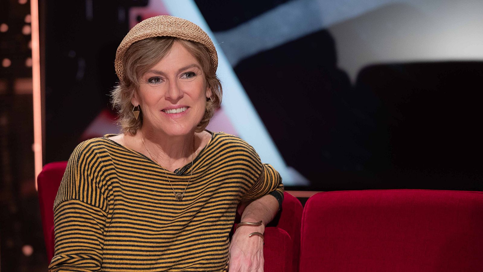 La actriz Mónica López - Atención Obras - Atención obras | Ver