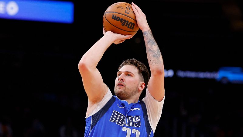 Doncic firma una noche de 'Lokura' con 73 puntos, la cuarta mejor anotacin de siempre en la NBA