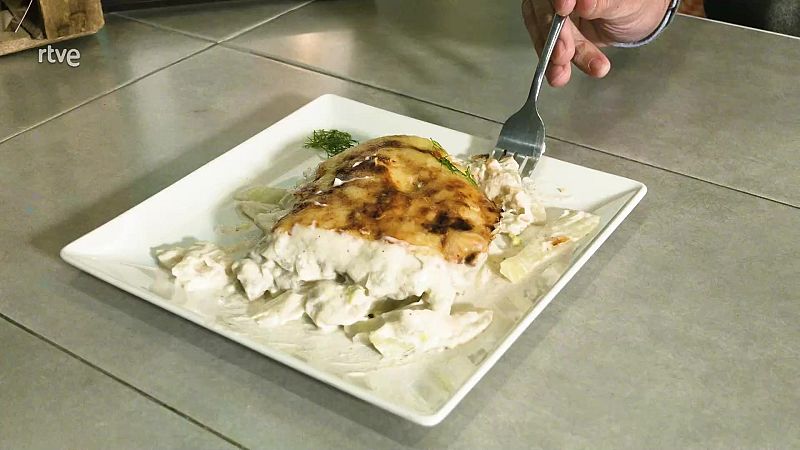 Hinojo gratinado con bechamel de coliflor: una receta 100% vegana