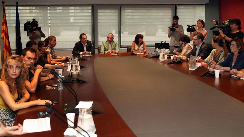 Eulen acepta la mejora salarial propuesta por la Generalitat y el comité de huelga la ve "insuficiente"