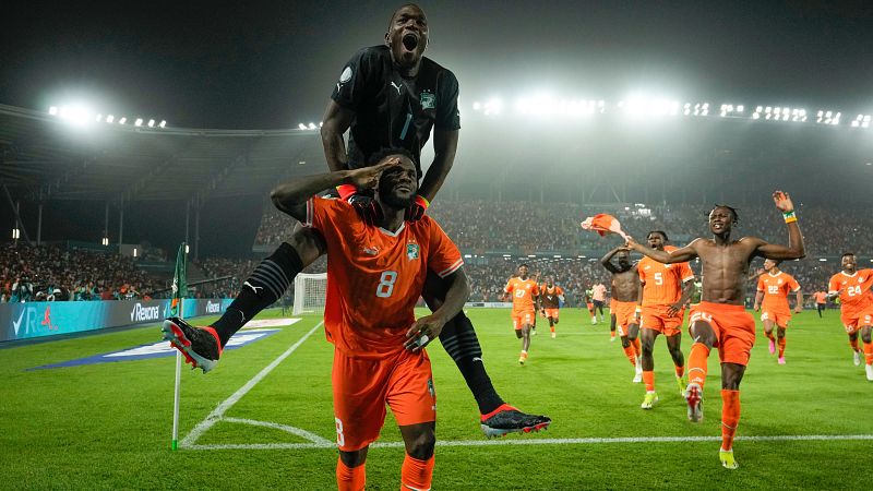 Costa de Marfil revive en los penaltis ante Senegal y logra el pase a cuartos de 'su' Copa África