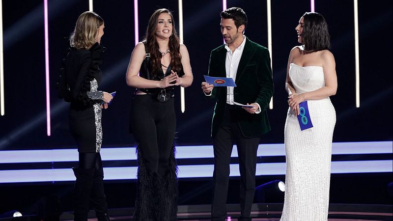 El momentazo de Inés Hernand en la semifinal del Benidorm Fest 2024: "He vuelto, zorras"