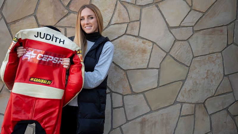 Judit Florensa, periodista: "Aquest Dakar ha estat dur, hi ha hagut accidents molt greus"