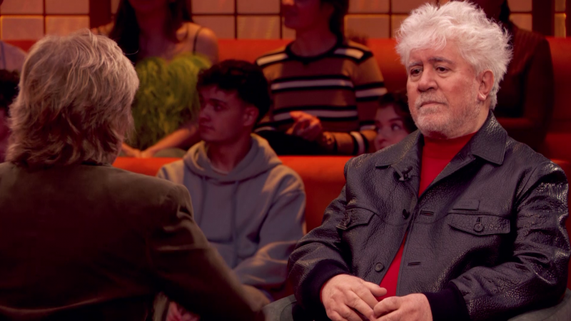 Mercedes Milá comparte una entrevista de Pedro Almodóvar nunca antes emitida en televisión