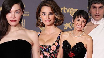 Los mejores vestidos y trajes de los Goya 2024: �Qui�nes son las estrellas que han triunfado?