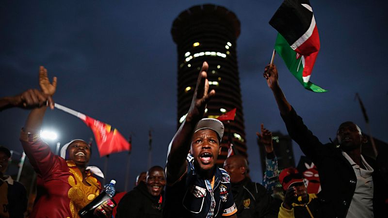Los resultados oficiales confirman la reelección del presidente en Kenia, pero la oposición rechaza aceptarlos