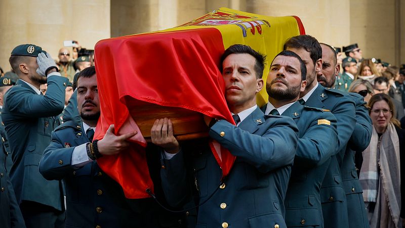 Funerales multitudinarios en Cádiz y Pamplona para los guardias civiles asesinados en Barbate