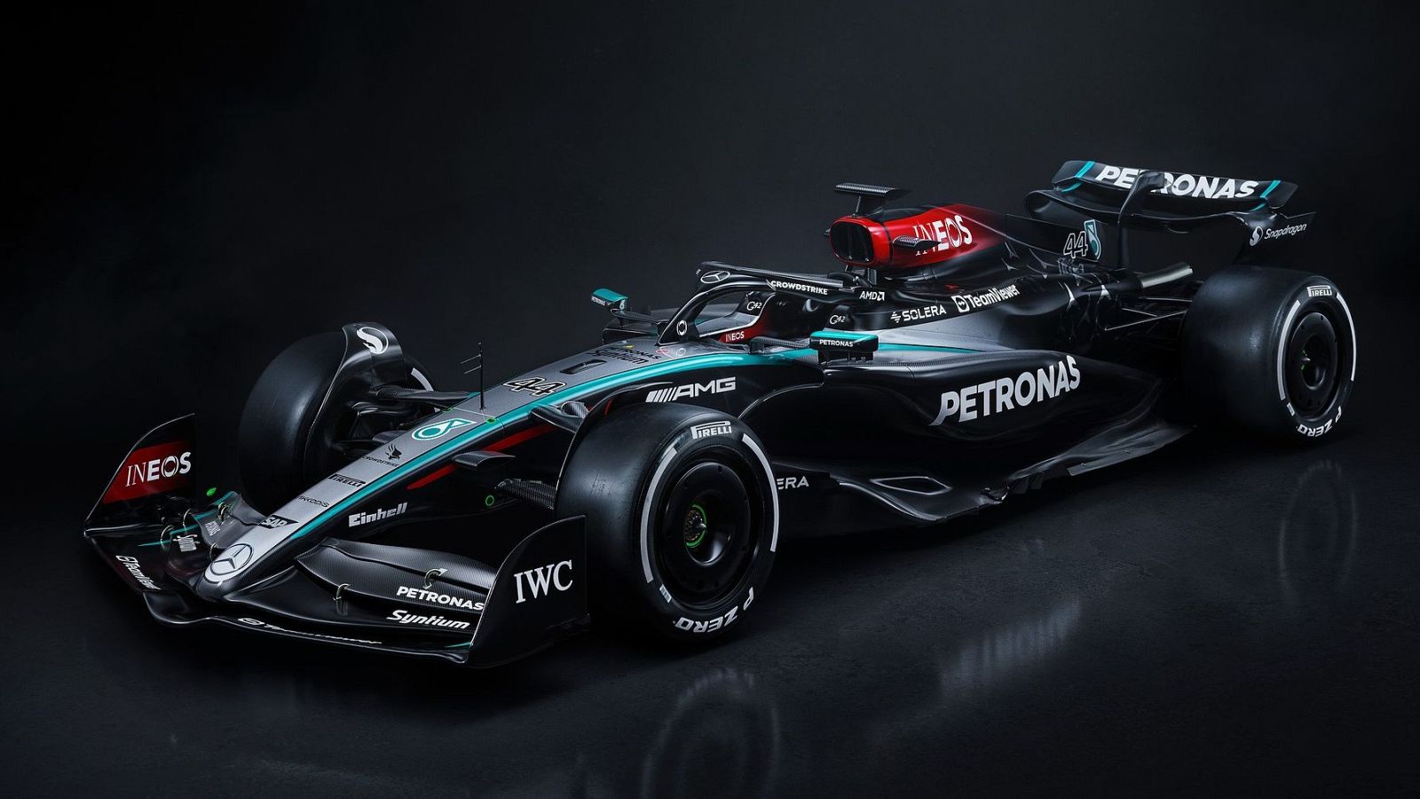Mercedes presenta su W15, el último de Hamilton | Ver