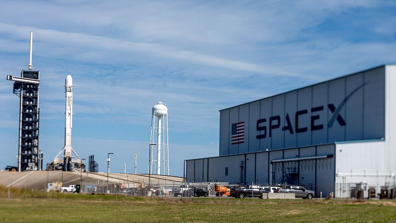 Aplazan hasta el jueves el lanzamiento de Odiseo, que supondrá el regreso a la Luna de EE.UU. después de 51 años