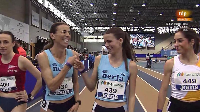 Alejandra Gálvez y su hija Daniela compiten en los 1.500m de los Campeonatos de España de atletismo