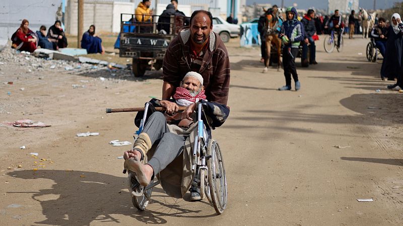MSF condena la decisión israelí de evacuar a miles de refugiados en un hospital en Gaza