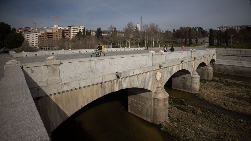 Un juez pide al Ayuntamiento de Madrid que explique la 'masclet' del domingo entre el Manzanares y Casa de Campo