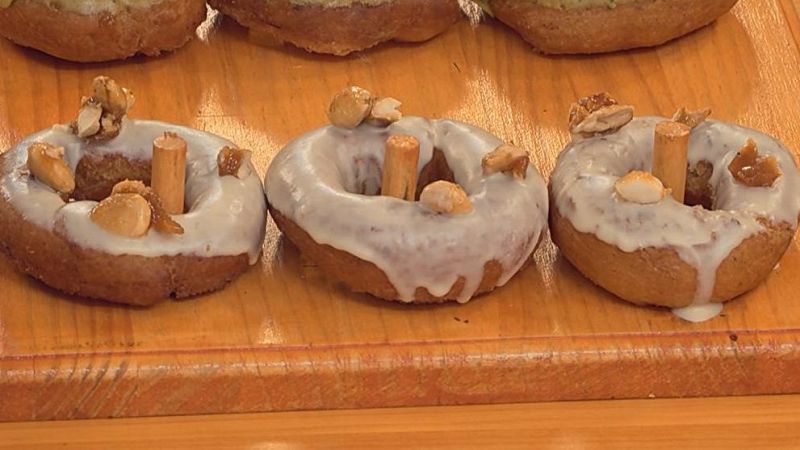 Receta de las rosquillas insumisas de azafrán y almendras en 'Bake Off'