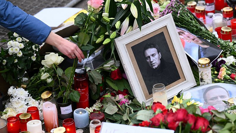 El entorno de Navalni acusa al régimen ruso de querer "borrar las huellas" de su asesinato y exige que entreguen su cuerpo