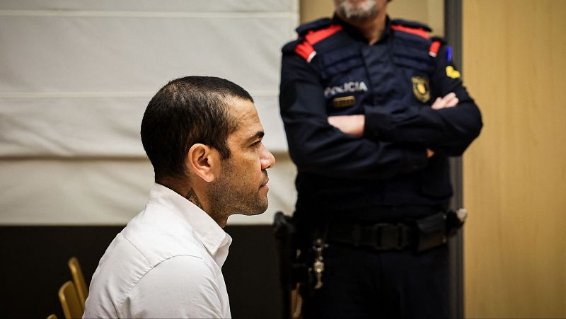 Dani Alves, durante el juicio contra �l por agresi�n sexual en la Audiencia de Barcelona