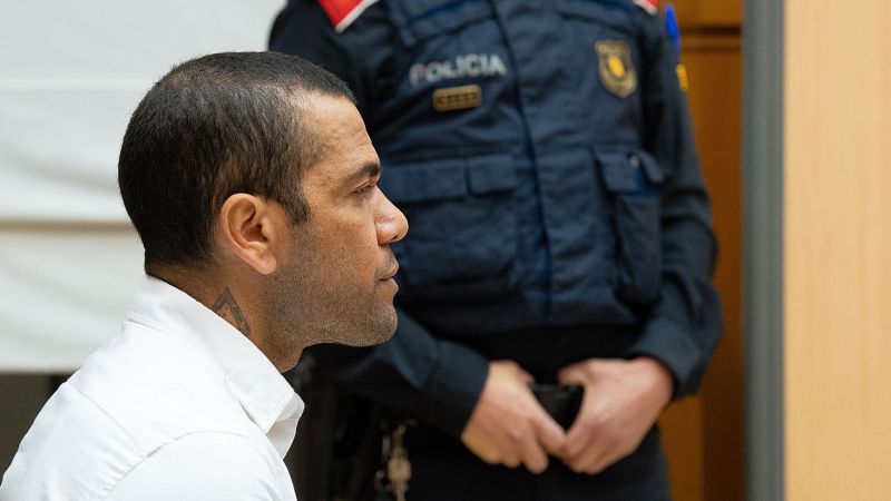Dani Alves, condemnat per agressió sexual a 4 anys i 6 mesos de presó