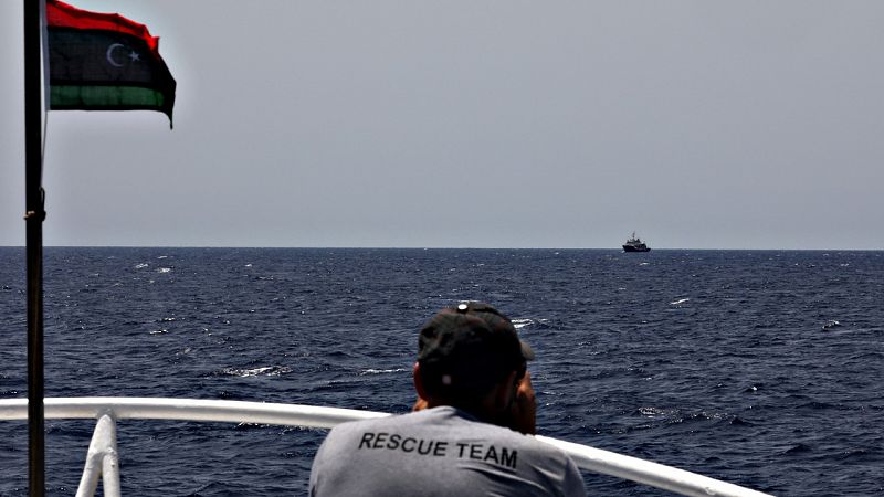Una ONG española denuncia que su barco ha sido "secuestrado" dos horas por los guardacostas libios