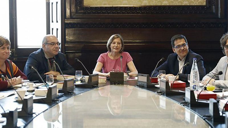 La Mesa del Parlament pospone la tramitación de la Ley del Referéndum