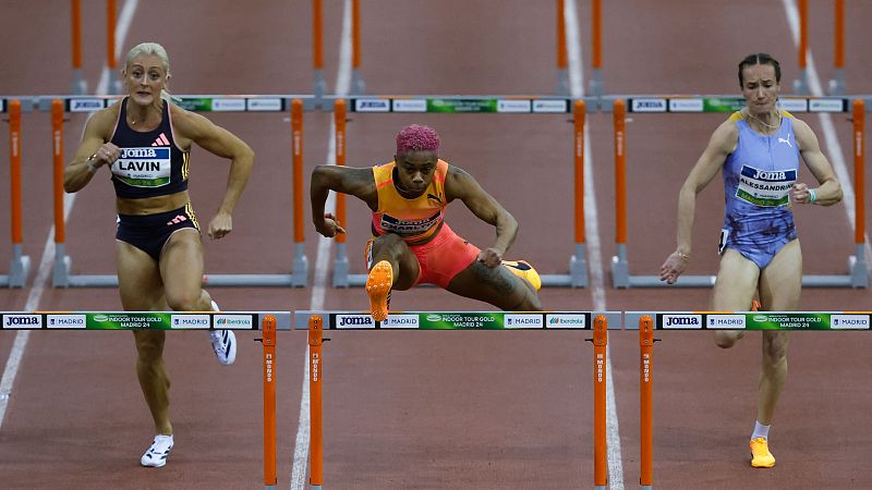 Charlton vuela para ampliar su reinado en Gallur