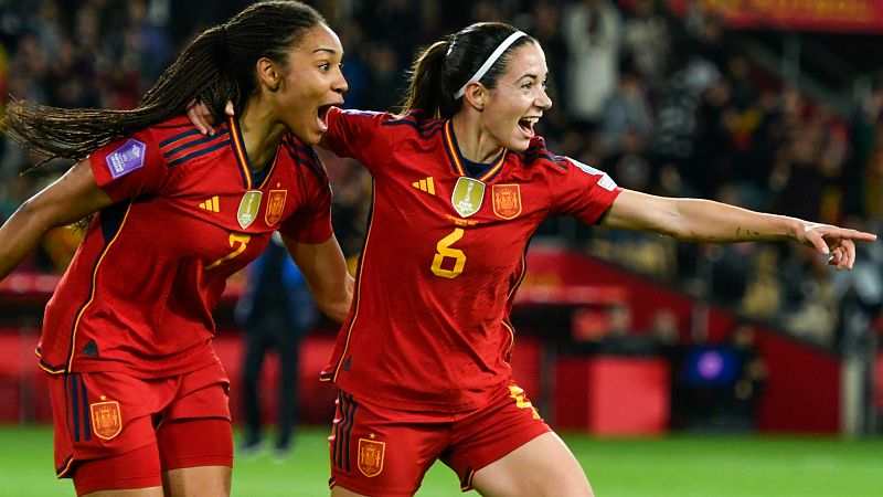 Aitana Bonmatí, Salma Paralluelo y la selección española de fútbol, nominadas a los Laureus