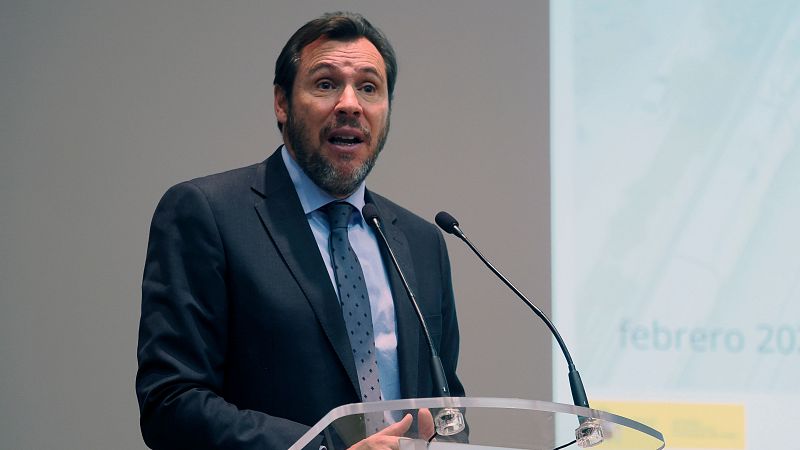 El Gobierno asegura que Ábalos "no es coherente" y señala su responsabilidad política: "Culpa de elegir y de vigilar"