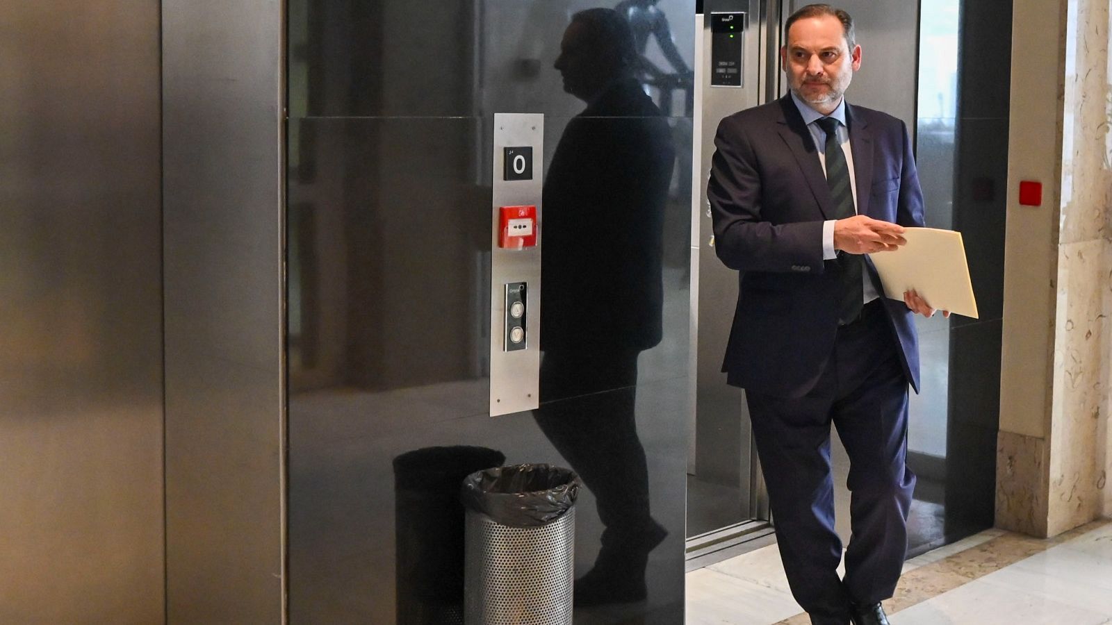 EL juez señala a Ábalos "intermediario" del 'caso Koldo' | Ver