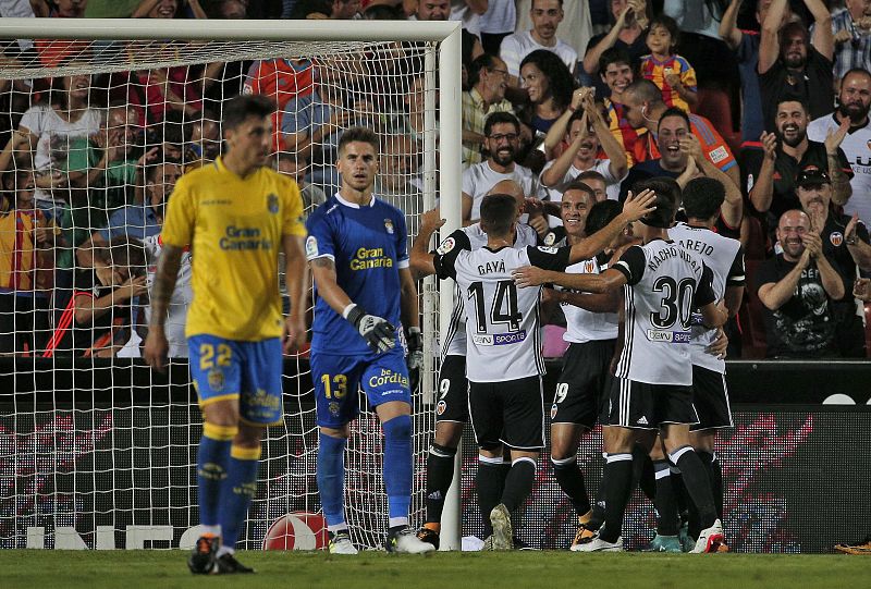 Leganés y Valencia arrancan el curso con victorias por la mínima