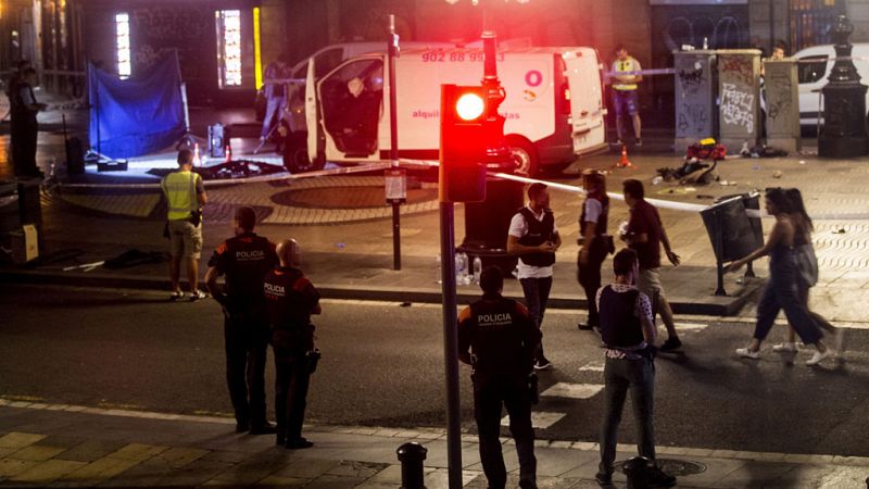 Un hermano del yihadista de las Ramblas compró un disfraz de policía