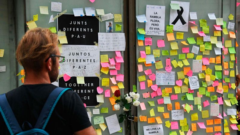 Los atentados de Barcelona y Cambrils dejan 16 muertos y más de 120 heridos