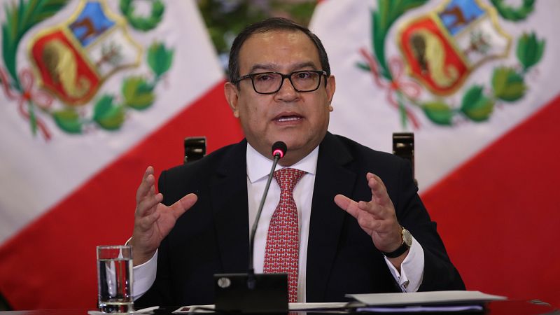 La Fiscalía de Perú abre una investigación preliminar al primer ministro por supuesta contratación irregular
