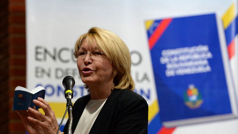 Colombia informa que la exfiscal venezolana y su esposo están en Bogotá