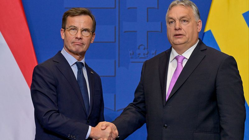 El presidente de Hungría firma la solicitud de adhesión de Suecia a la OTAN