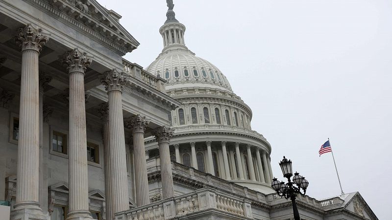 La Cámara Baja de EE.UU. aprueba el presupuesto parcial para 2024 dos días antes de agotarse los fondos