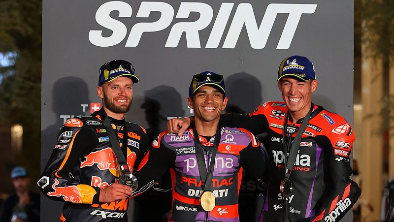 Jorge Martín comienza el Mundial de MotoGP ganando al sprint en Catar, con Aleix en el podio y Marc Márquez quinto