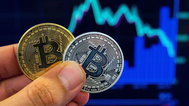 El bitcoin supera la barrera de los 70.000 dólares por primera vez en su historia