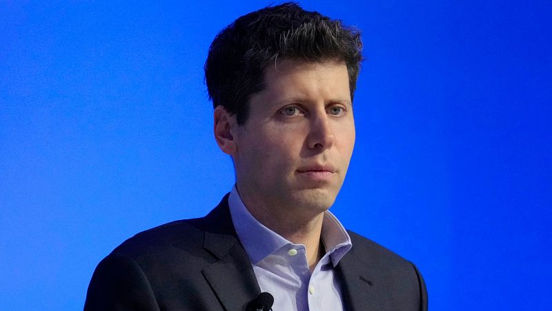 OpenAI, creadora de ChatGPT, reintegra al consejero delegado Sam Altman en su junta directiva
