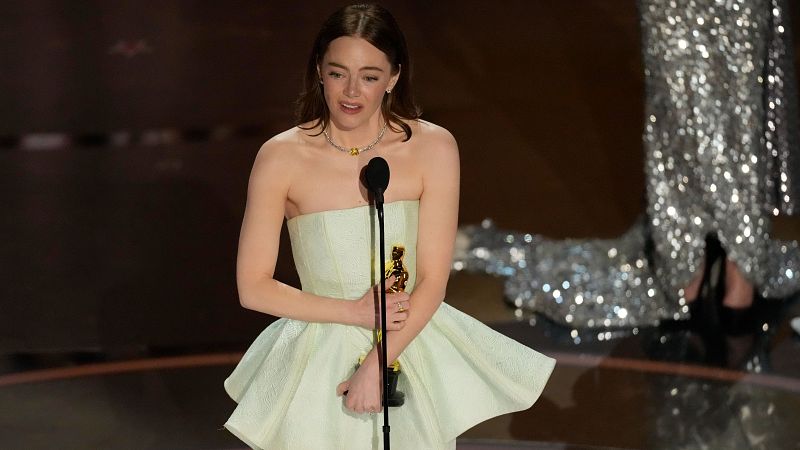 'Oppenheimer' detona una reacción en cadena en los Oscar con siete premios