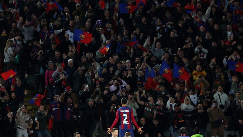 Barcelona 3-1 Nápoles: El Barça vuelve a vivir una noche mágica en Champions y regresa a cuartos