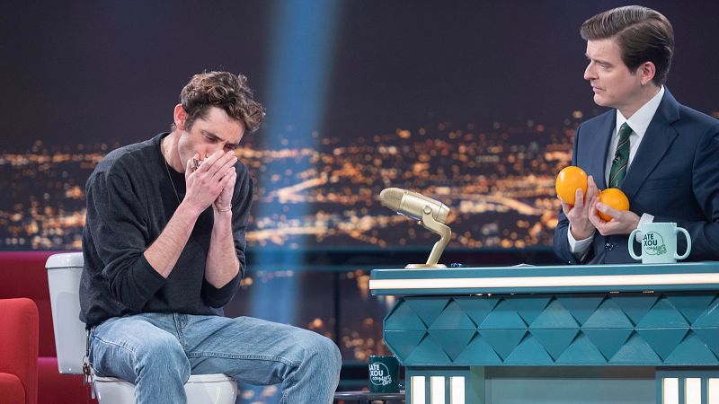 Enric Auquer no entiende que no te laves en el bidé después de ir al baño