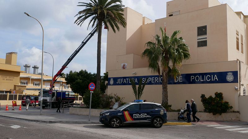 Coalicin Por Melilla tena una estructura organizada para desviar dinero pblico para financiar la compra de votos