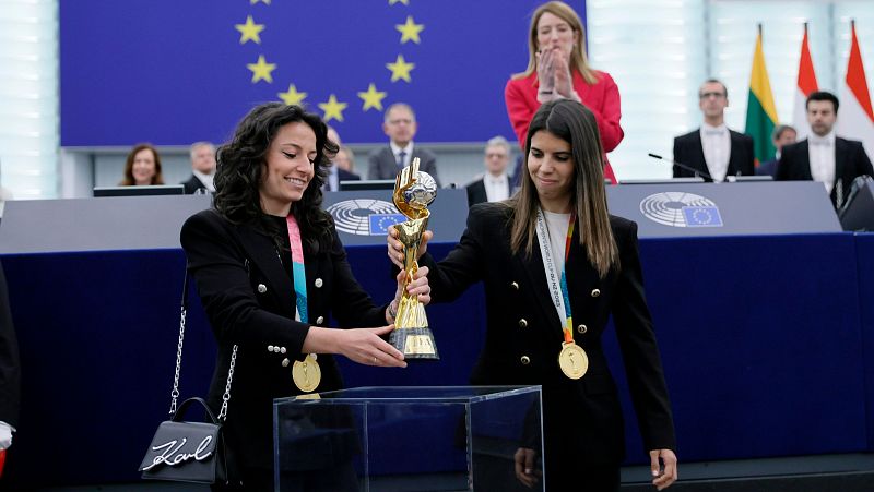 La selección española, homenajeada en la Eurocámara por ser "ejemplo y referente" para las mujeres