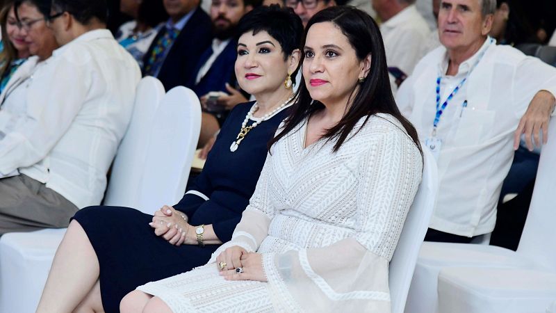 La esposa de Juan Orlando Hernández anuncia su precandidatura a la Presidencia de Honduras