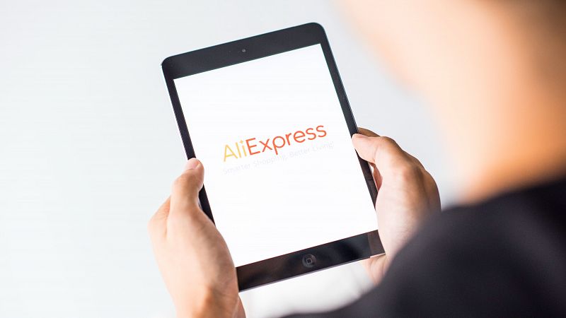 La Comisión Europea abre una investigación a AliExpress por vender productos ilegales y pornografía